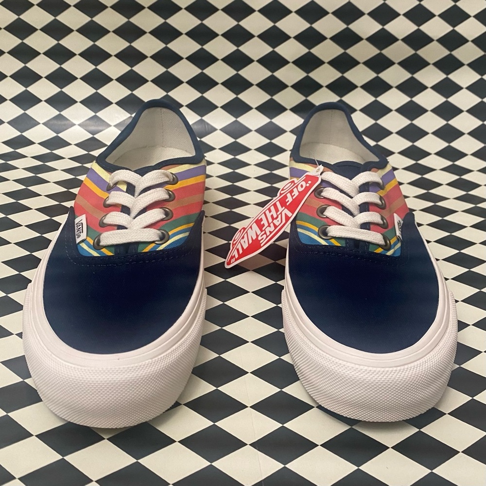 NWT Retro Stripes Authentic Vans - Picture 2 of 3